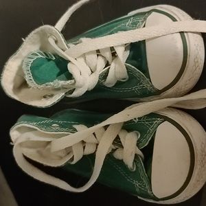 Converse green size 4 toddler shoes